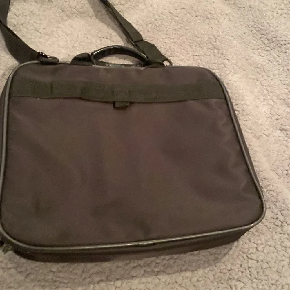 Targus Laptop Messenger Bag Notebook Case travel Case